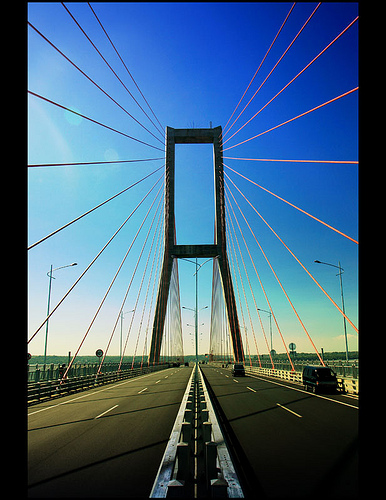 Jembatan Suramadu  Surabaya Sparkling